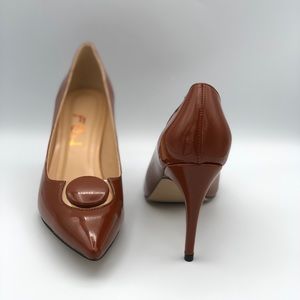 Women’s pointed toe heels